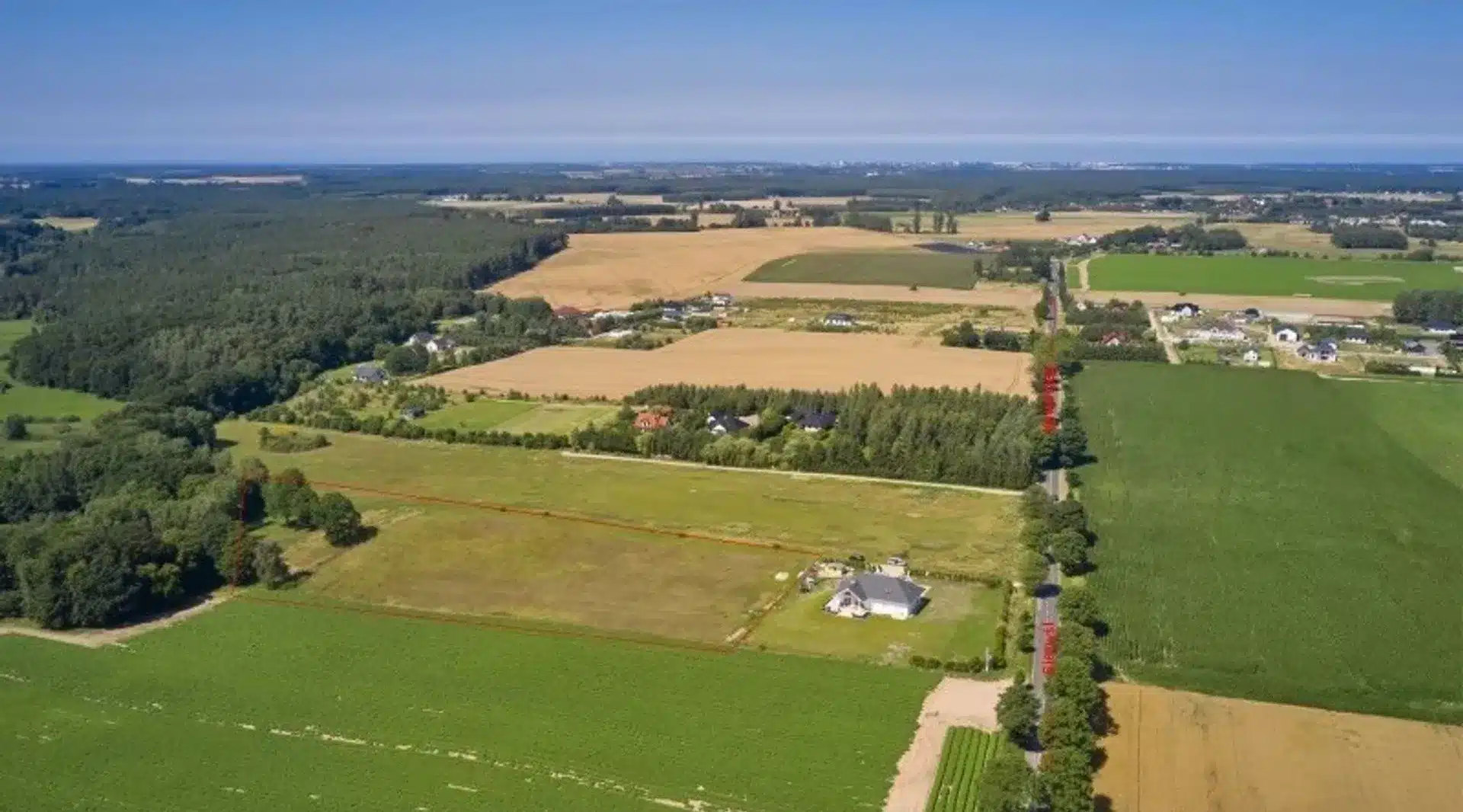 Działka na sprzedaż w Kołobrzegu i Nowym Targu — oferty biura nieruchomości SUNRISE