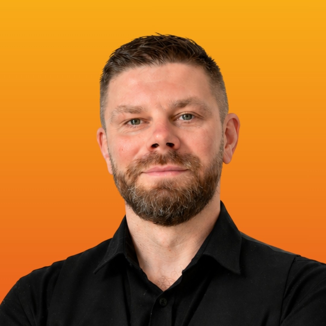 Sebastian Siemieniec — Agent Nieruchomości, SUNRISE Nieruchomości
